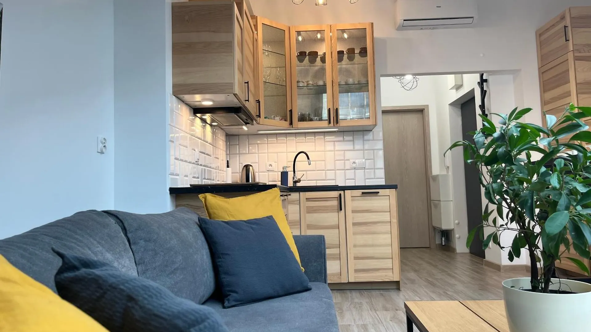 Feelhome Apartment With Kitchen Krakow